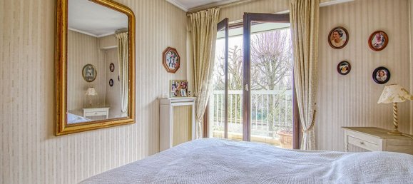 4 bedrooms Apartment in Versailles, France No. 291775 9