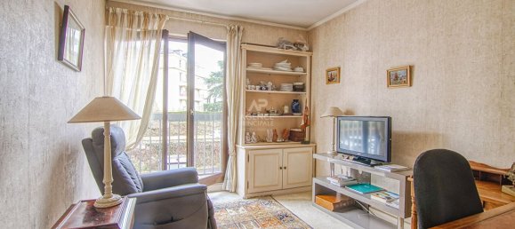 4 bedrooms Apartment in Versailles, France No. 291775 11