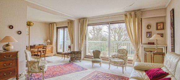 4 bedrooms Apartment in Versailles, France No. 291775 3