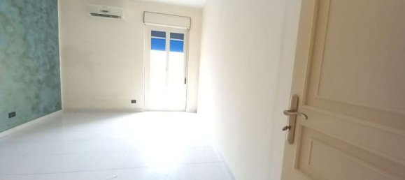 4 rooms Apartment in Palermo, Italy No. 294510 10