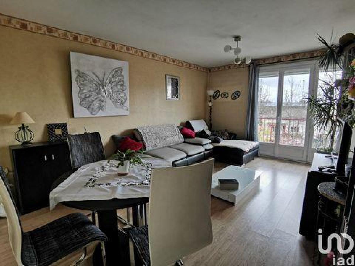 3 bedrooms Condo in Merignac, France No. 37421
