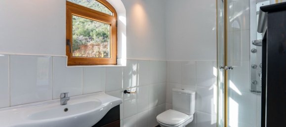 5 bedrooms House in Coin, Spain No. 37420 38