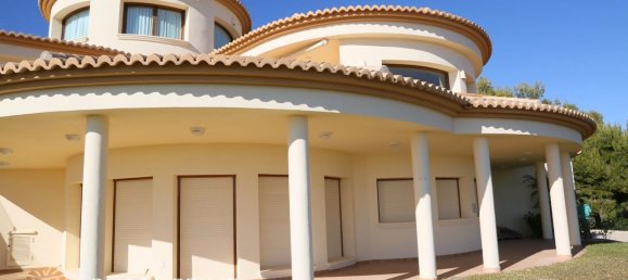4 bedrooms Villa in Calpe, Spain No. 1606 7