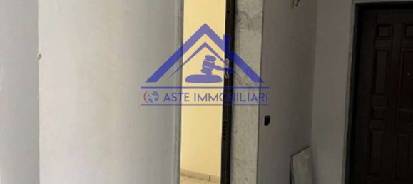 3 rooms Apartment in Sant'Antimo, Italy No. 295699 2