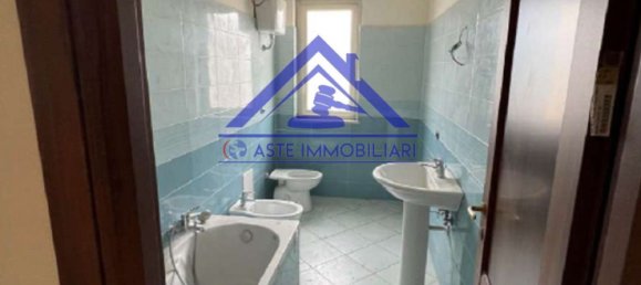 3 rooms Apartment in Sant'Antimo, Italy No. 295699 7