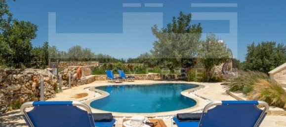 6 bedrooms Villa in Crete, Greece No. 889 15