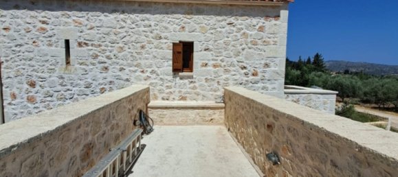 6 bedrooms Villa in Crete, Greece No. 889 6