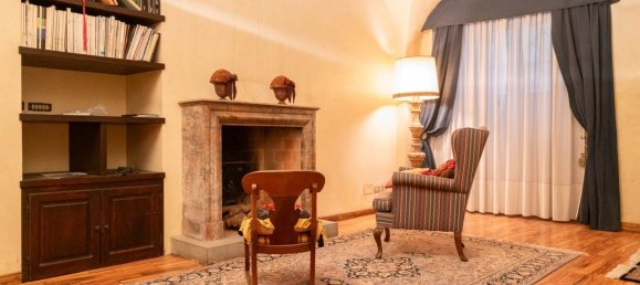 3 bedrooms Apartment in Florence, Italy No. 192899 26