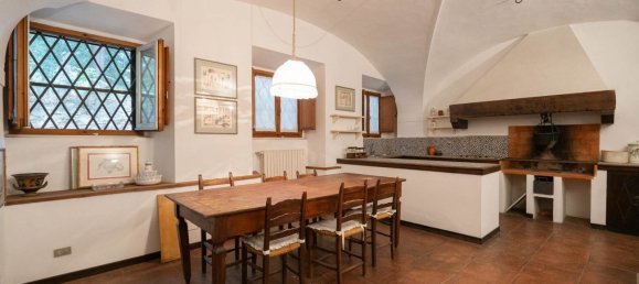 3 bedrooms Apartment in Florence, Italy No. 192899 10