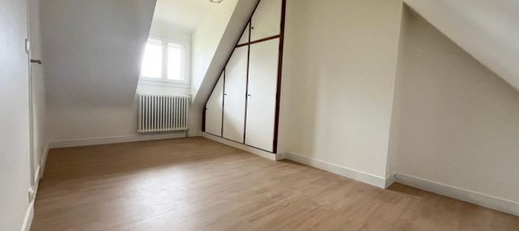 2 bedrooms House in Le Plessis-Trevise, France No. 177789 7