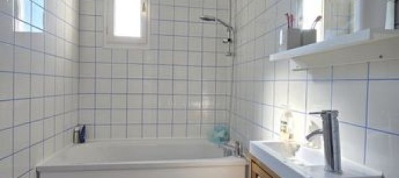 4 bedrooms House in Bondy, France No. 356400 14