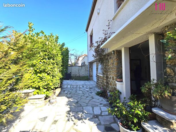 4 bedrooms House in Bondy, France No. 356400