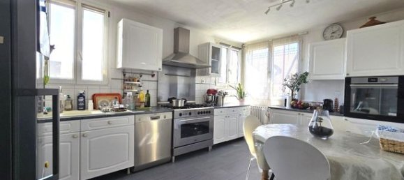 4 bedrooms House in Bondy, France No. 356400 5