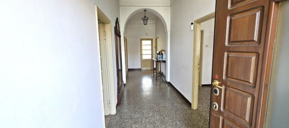 4 rooms Villa in Legnano, Italy No. 273868 2