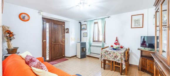 6 rooms House in Serramazzoni, Italy No. 23764 31