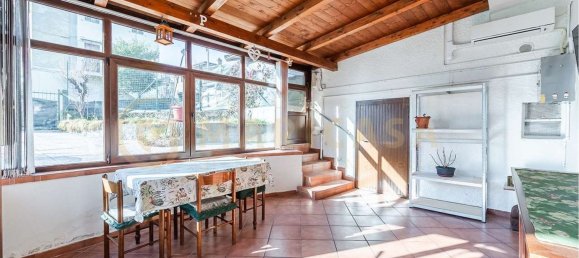 6 rooms House in Serramazzoni, Italy No. 23764 65