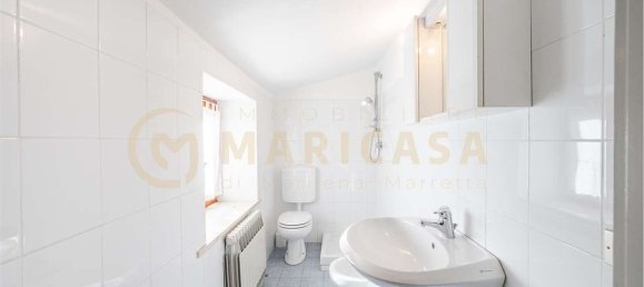 6 rooms House in Serramazzoni, Italy No. 23764 49