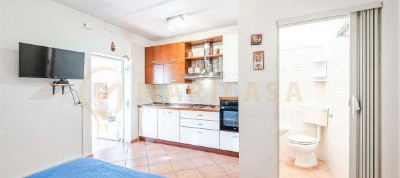6 rooms House in Serramazzoni, Italy No. 23764 55