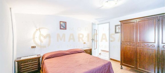 6 rooms House in Serramazzoni, Italy No. 23764 28