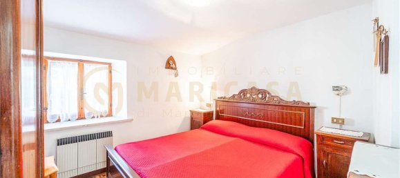 6 rooms House in Serramazzoni, Italy No. 23764 45