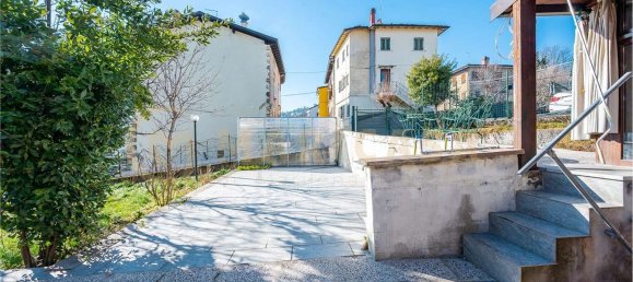 6 rooms House in Serramazzoni, Italy No. 23764 59