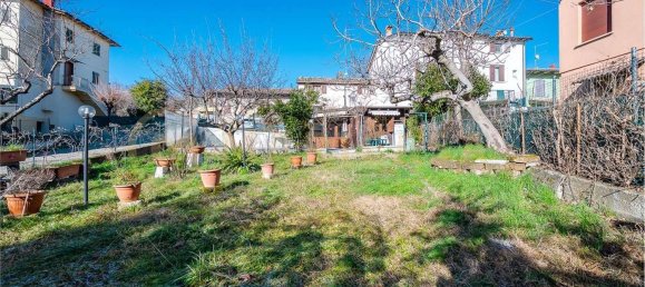 6 rooms House in Serramazzoni, Italy No. 23764 7