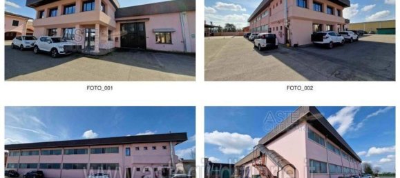 1800m² Commercial property in Viadana, Italy No. 364360 2