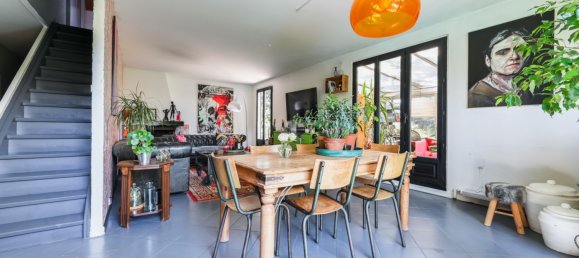 4 bedrooms House in Rhone, France No. 295472 5