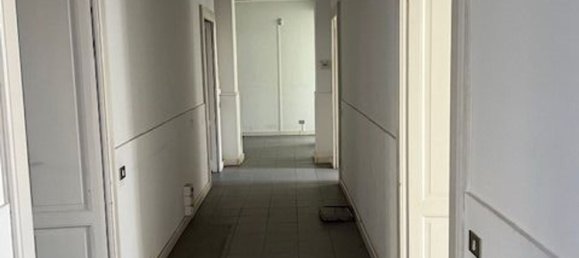 Офис 220м² в Варесе, Италия № 364878 17