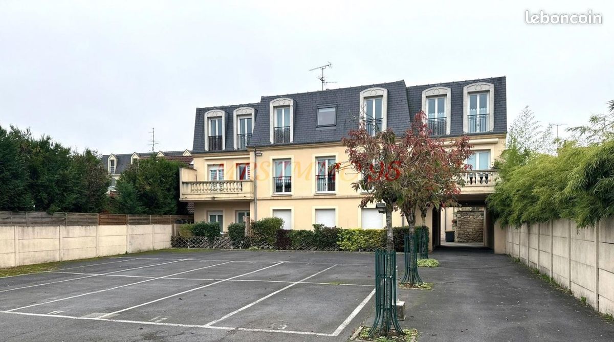 Apartamento T3 em Lamorlaye, France N.º 158294