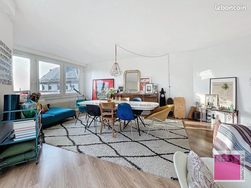 3 Schlafzimmer Penthouse in Annemasse, France, Nr. 203580