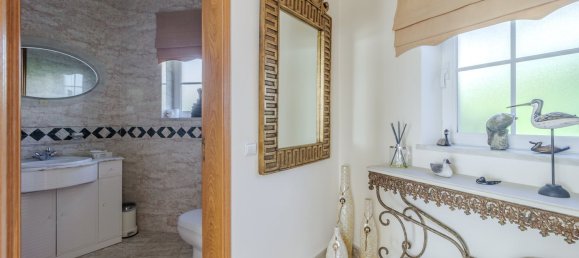 4 bedrooms House in Budens, Portugal No. 121363 9