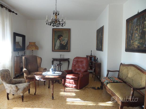 6غرفة شقة في Pisa, Italy رقم 253865