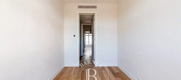 2 bedrooms Apartment in Lisbon, Portugal No. 202718 10