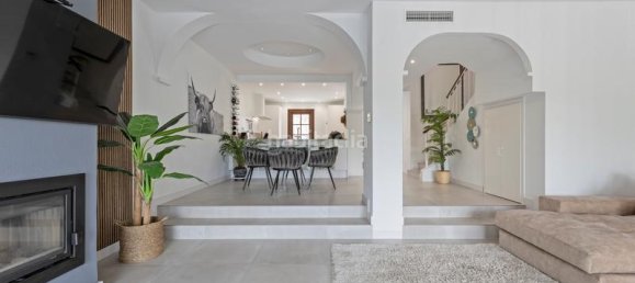 3 Schlafzimmer Stadthaus in Marbella, Spain, Nr. 53595 7