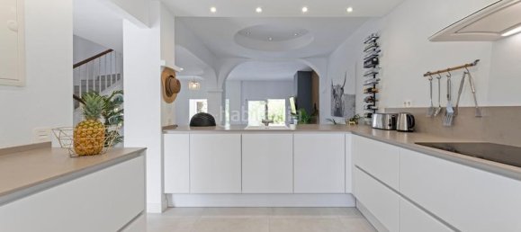 3 Schlafzimmer Stadthaus in Marbella, Spain, Nr. 53595 18