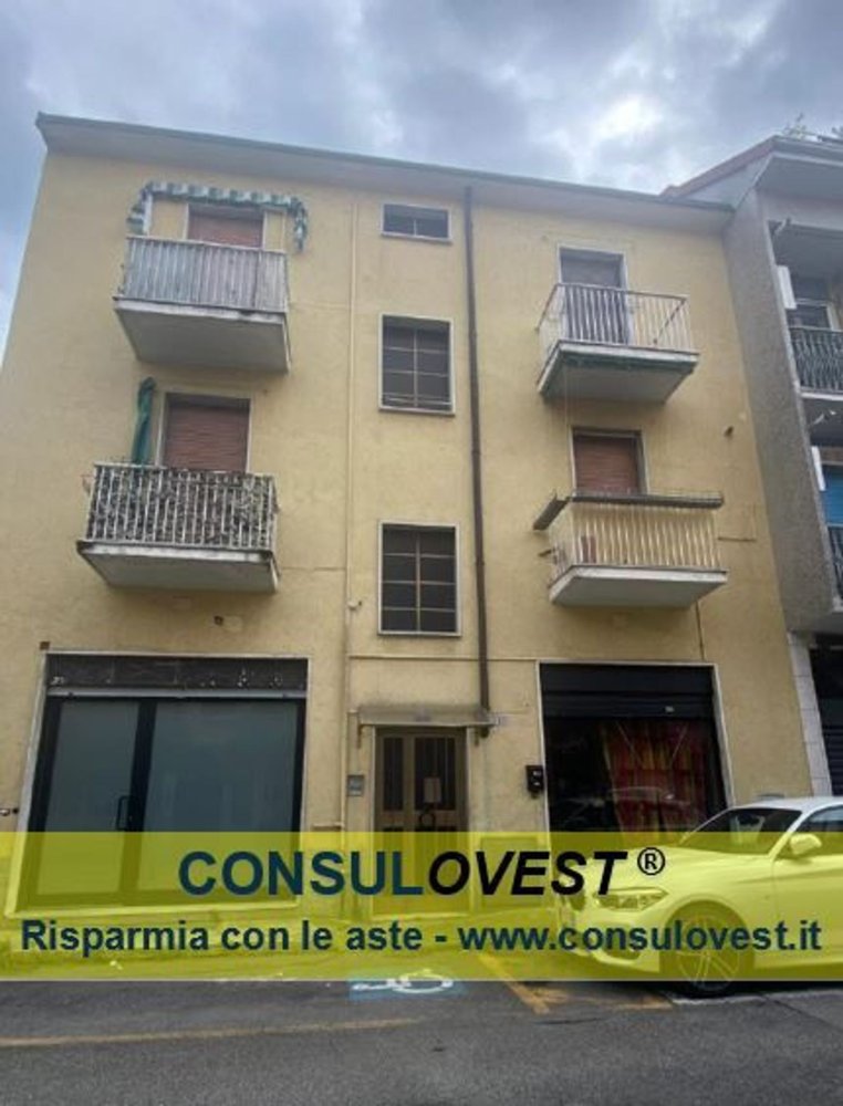 2 rooms Apartment in Bresso, Italy No. 219959