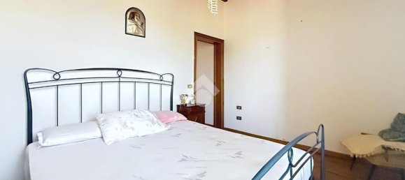 4 rooms Apartment in Pisa, Italy No. 309033 12