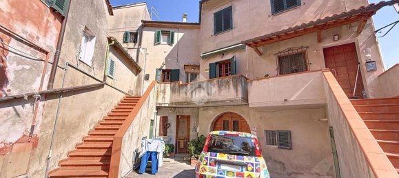 4 rooms Apartment in Pisa, Italy No. 309033 18