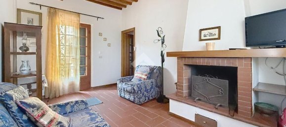 4 rooms Apartment in Pisa, Italy No. 309033 3