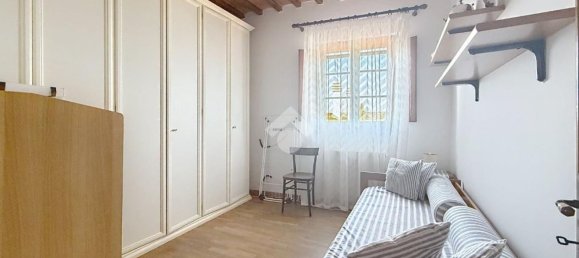 4 rooms Apartment in Pisa, Italy No. 309033 16