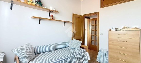 4 rooms Apartment in Pisa, Italy No. 309033 15