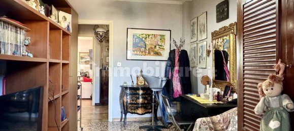3 bedrooms Apartment in Turin, Italy No. 153799 9