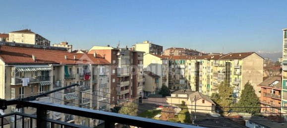 3 bedrooms Apartment in Turin, Italy No. 153799 13