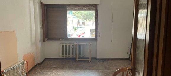 4 rooms Apartment in Perugia, Italy No. 4774 20