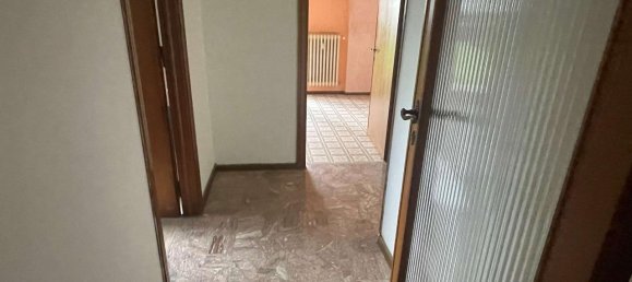 4 rooms Apartment in Perugia, Italy No. 4774 26