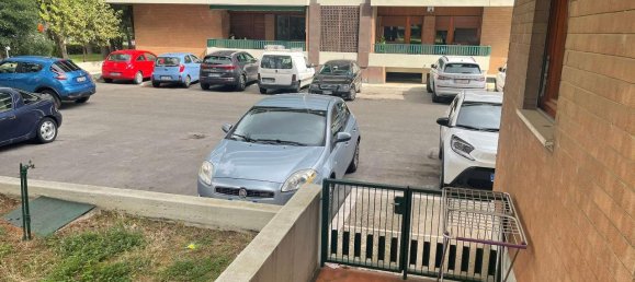 4 rooms Apartment in Perugia, Italy No. 4774 9