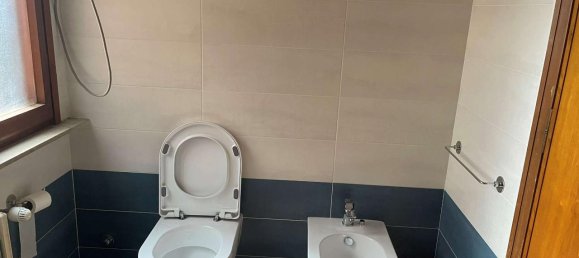 4 rooms Apartment in Perugia, Italy No. 4774 33