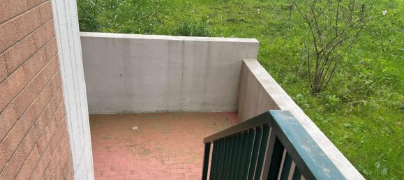 4 rooms Apartment in Perugia, Italy No. 4774 39