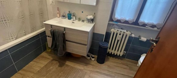 4 rooms Apartment in Perugia, Italy No. 4774 5